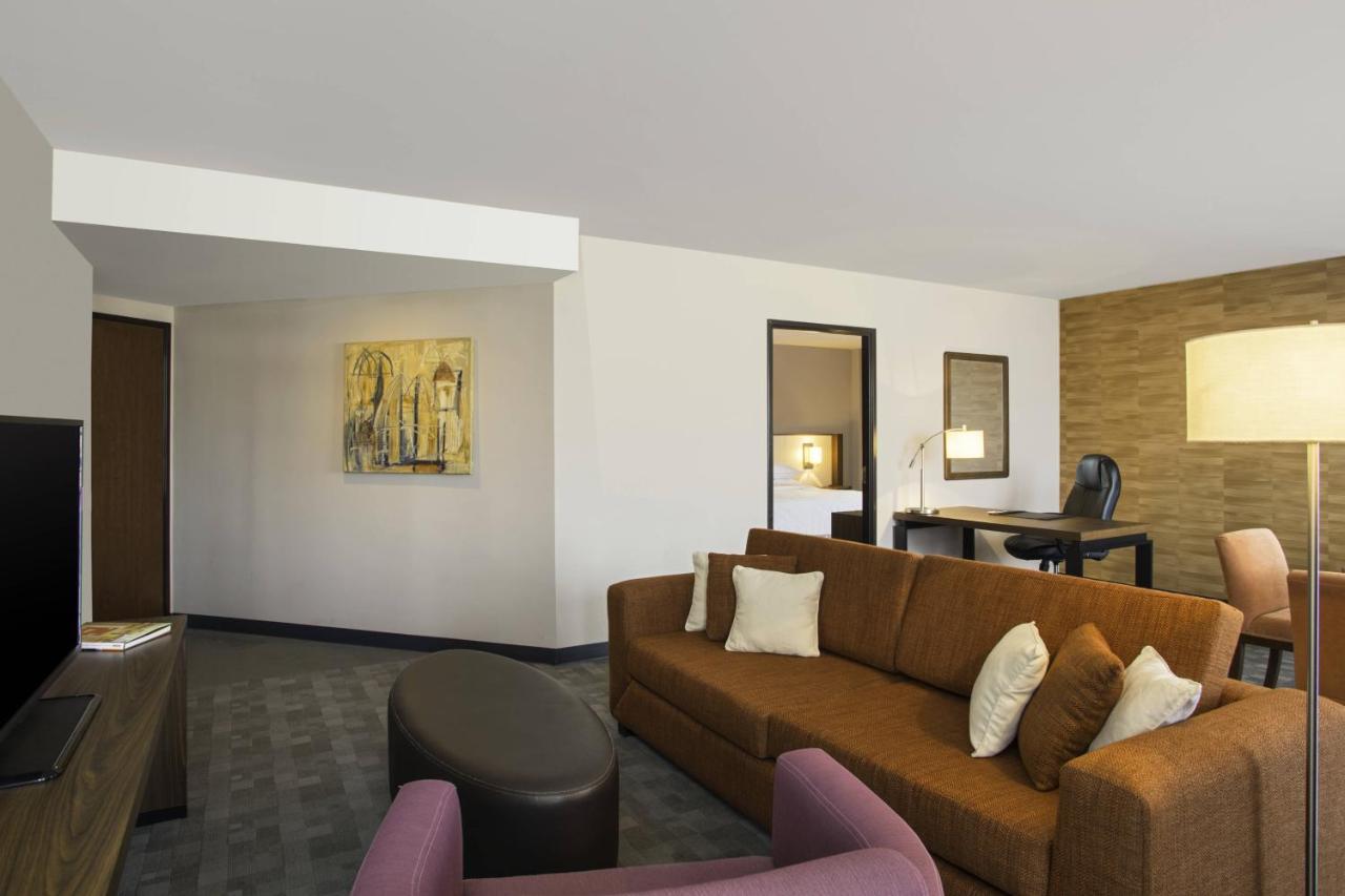 Sheraton Mexico City Santa Fe Exterior photo