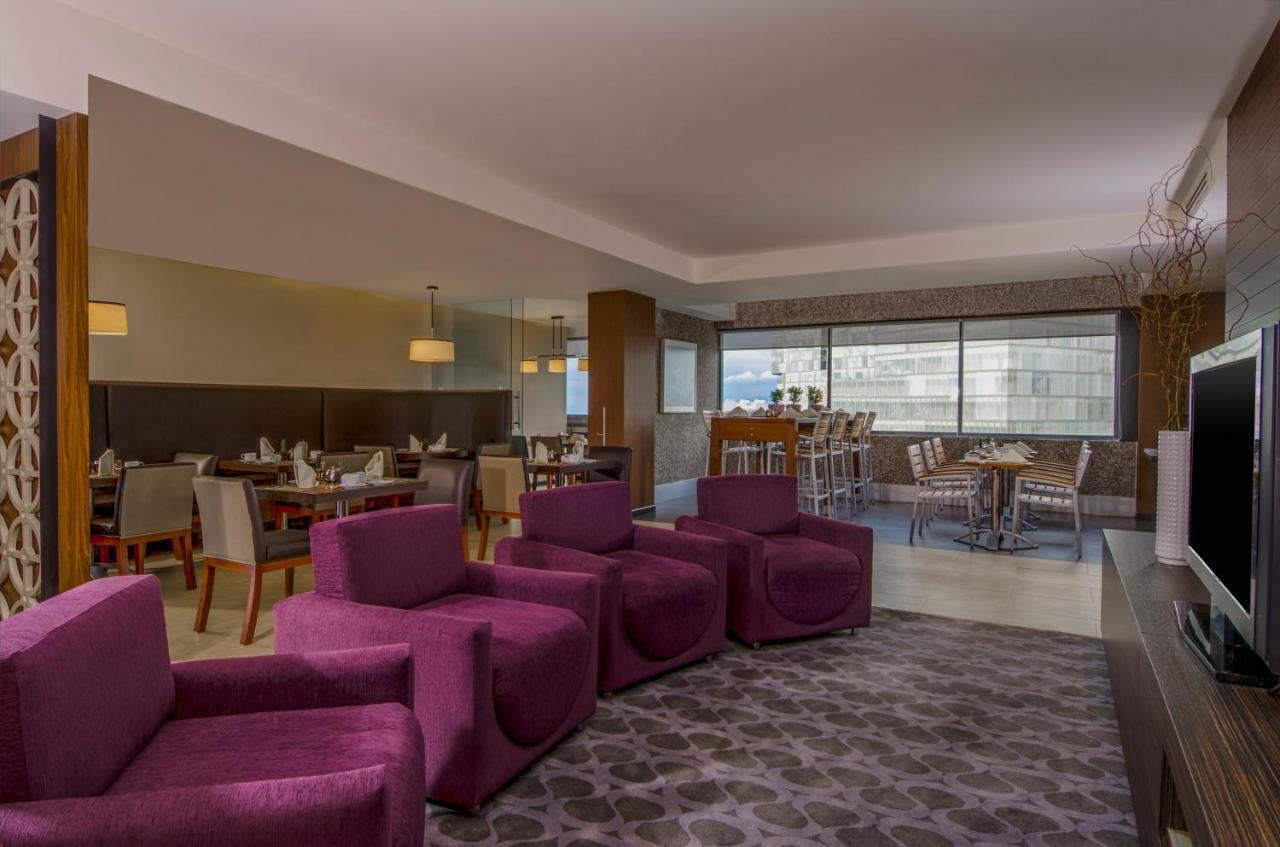 Sheraton Mexico City Santa Fe Room photo
